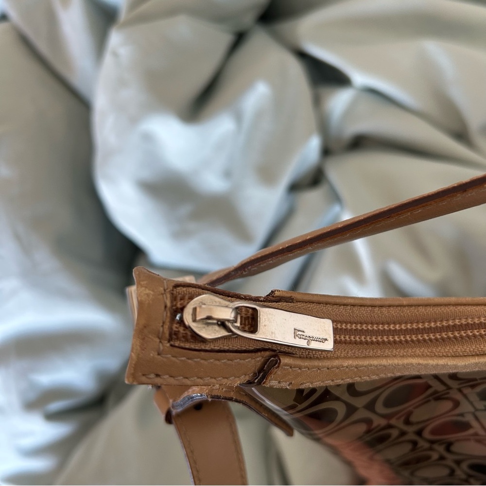 Vintage Ferragamo PVC Shoulder Bag Tote - Picture 5 of 8